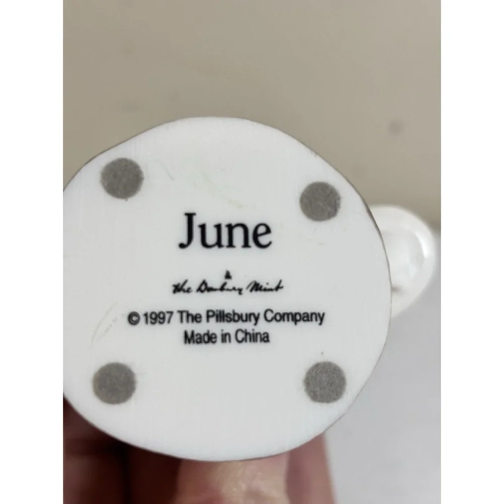 Danbury Mint - 1997 Pillsbury Doughboy -June Monthly Calendar Figurine